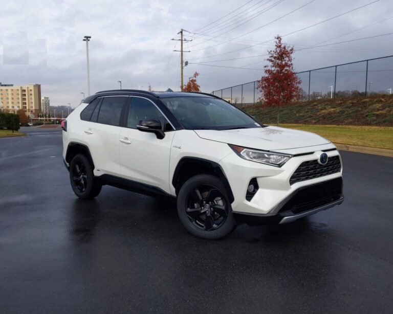 Toyota RAV4 Hybrid XSE