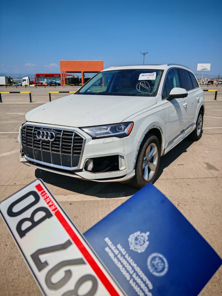 Audi Q7 Premium 45 TFSI - WA1AJBF71MD035978